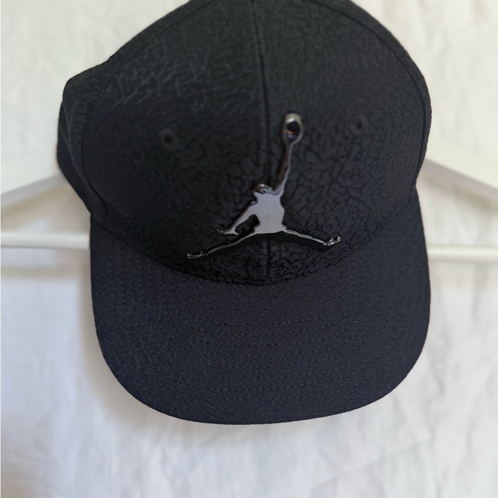Jordan Black Hat with Iconic Emblem Jumpman